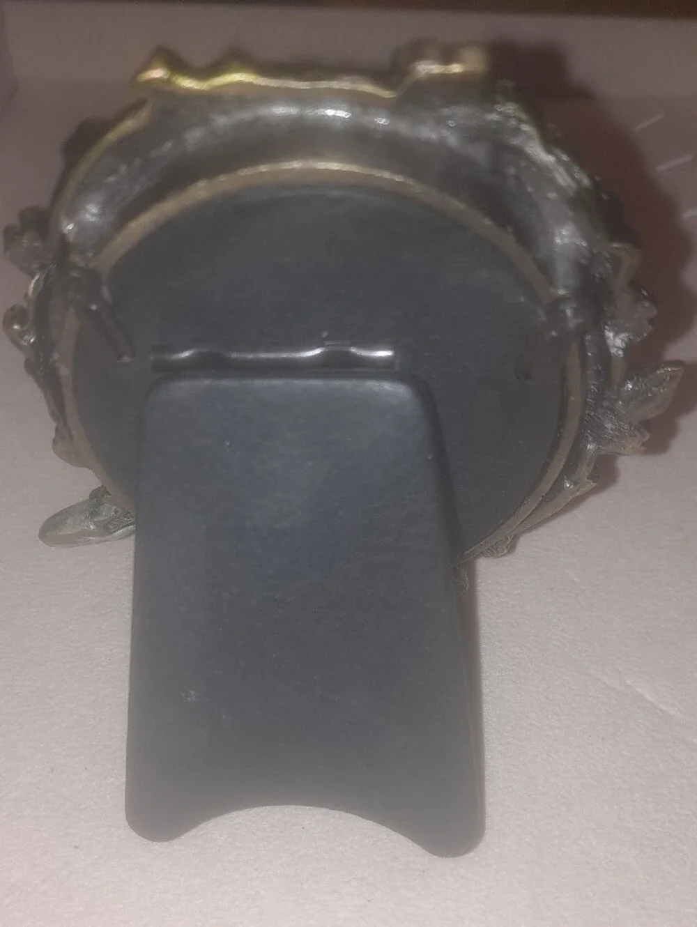 N/A ornate oval